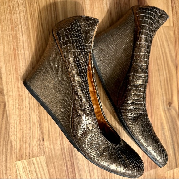 Pretty bronze Lanvin wedges - Picture 3 of 4